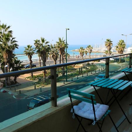 Sea View Apartment Prime Location On The Beach テル・アビブ エクステリア 写真