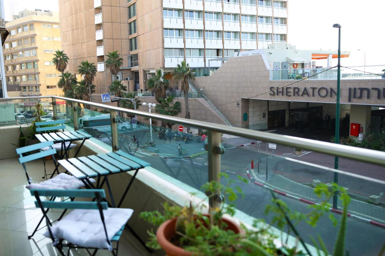 Sea View Apartment Prime Location On The Beach テル・アビブ エクステリア 写真