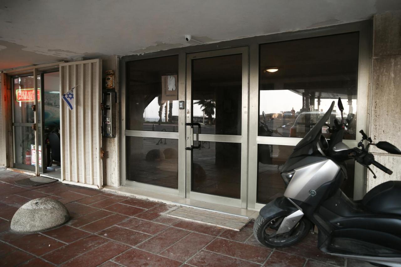 Sea View Apartment Prime Location On The Beach テル・アビブ エクステリア 写真
