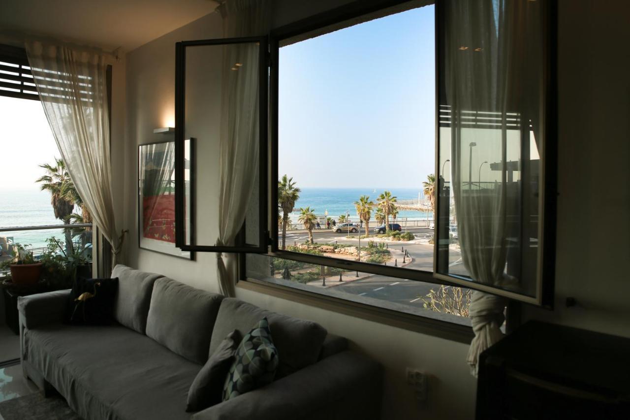 Sea View Apartment Prime Location On The Beach テル・アビブ エクステリア 写真