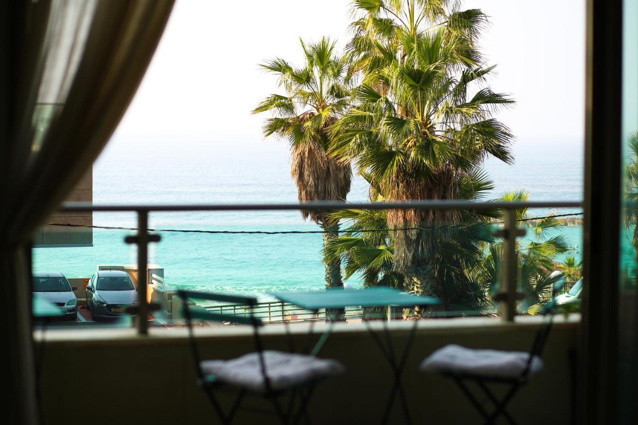 Sea View Apartment Prime Location On The Beach テル・アビブ エクステリア 写真