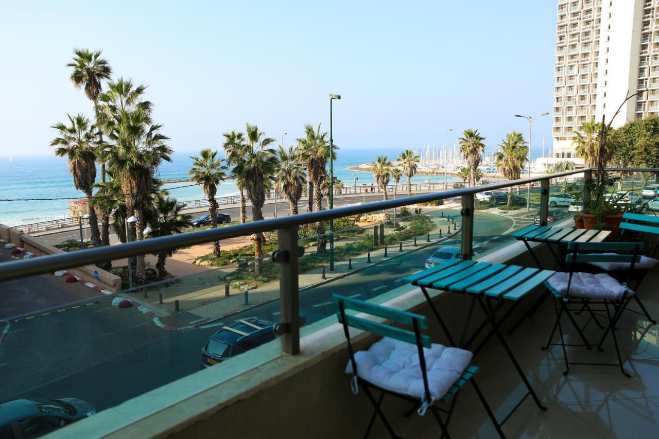 Sea View Apartment Prime Location On The Beach テル・アビブ エクステリア 写真